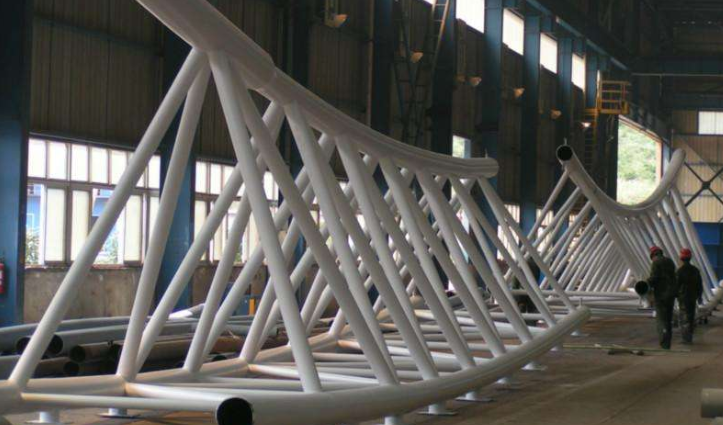 淄博管廊钢结构与桁架结构的管道支架应该如何区分